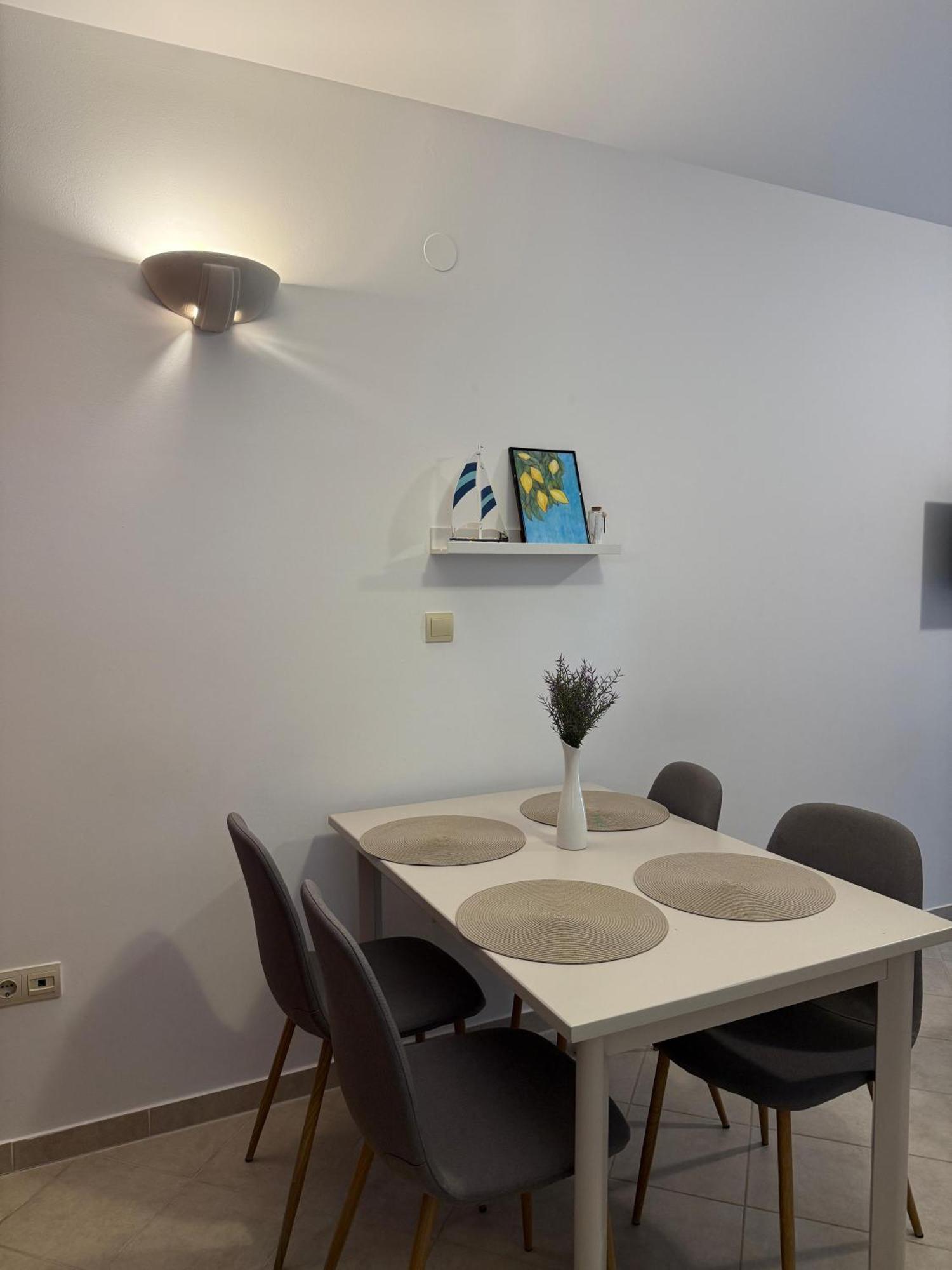 Apartmani Samec Novalja Exteriör bild