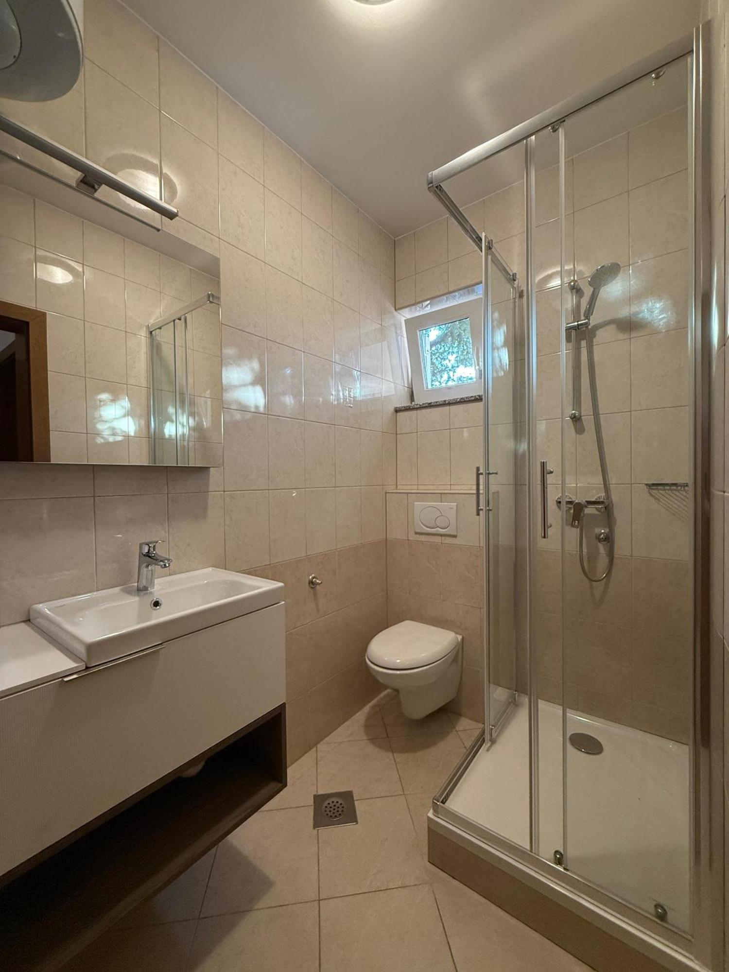 Apartmani Samec Novalja Exteriör bild