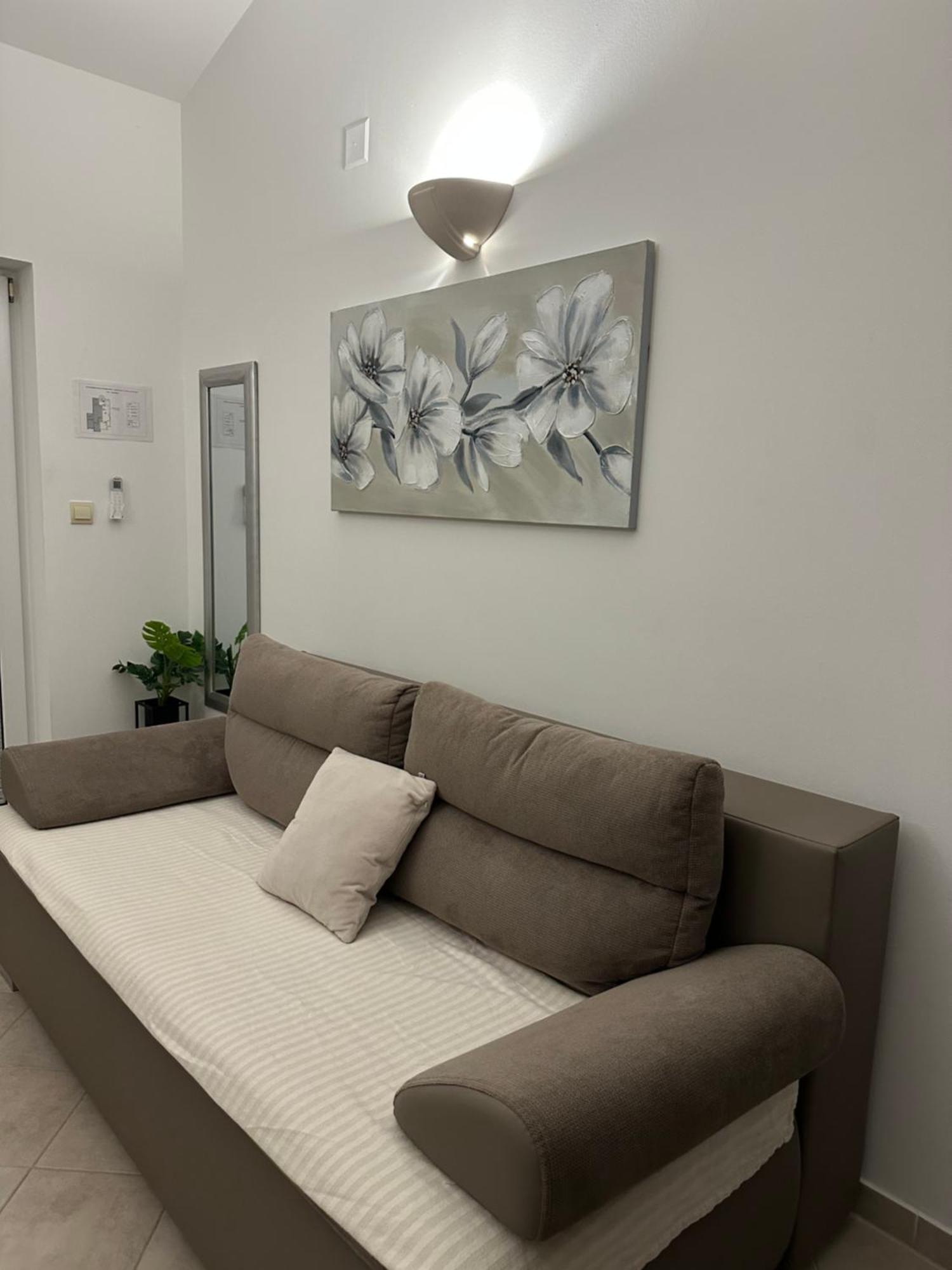 Apartmani Samec Novalja Exteriör bild